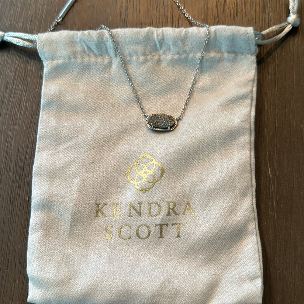 Silver Elisa necklace